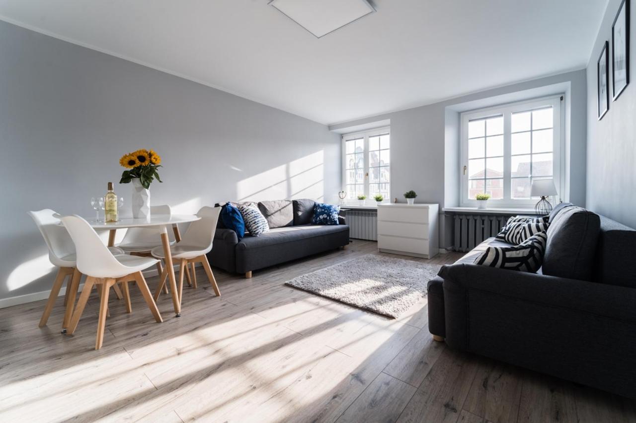 Apart Market Square - Rynek 44 - Opposit Town Hall - 3 Rooms วรอตซวาฟ ภายนอก รูปภาพ